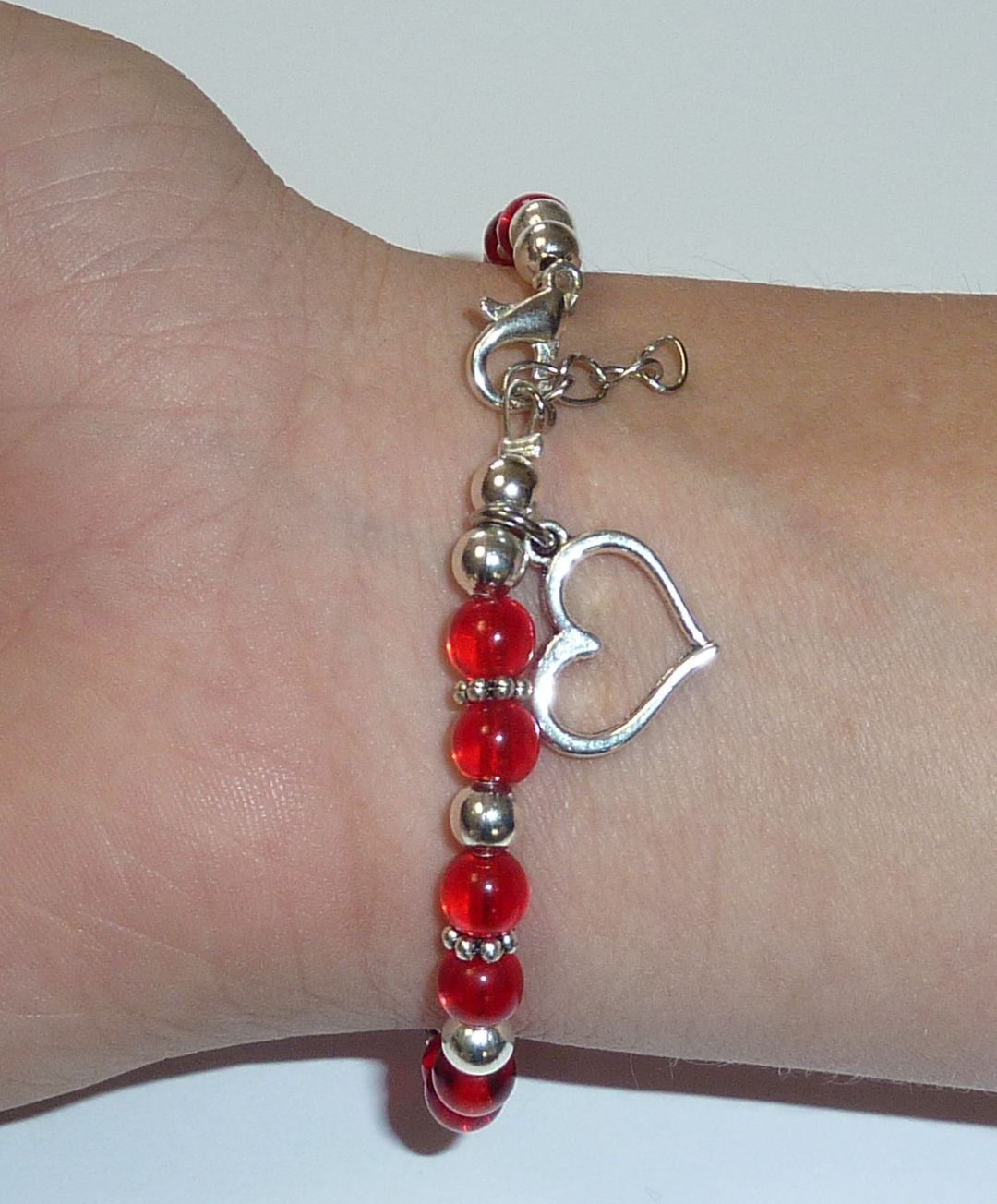 Heart Disease Awareness Beaded Women's Wire & Clasp Red Heart Bracelet, One Size fits Most, Comes Packaged. Wear to Show Support or Fundraising.…