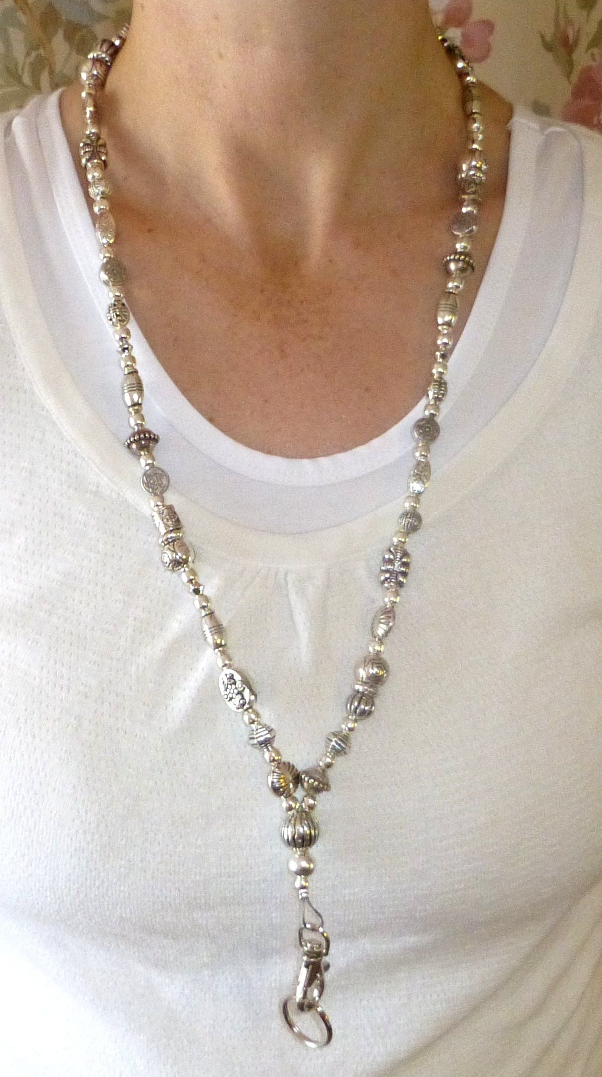 Slim Silver Fashion Lanyard with break away magnetic clasp