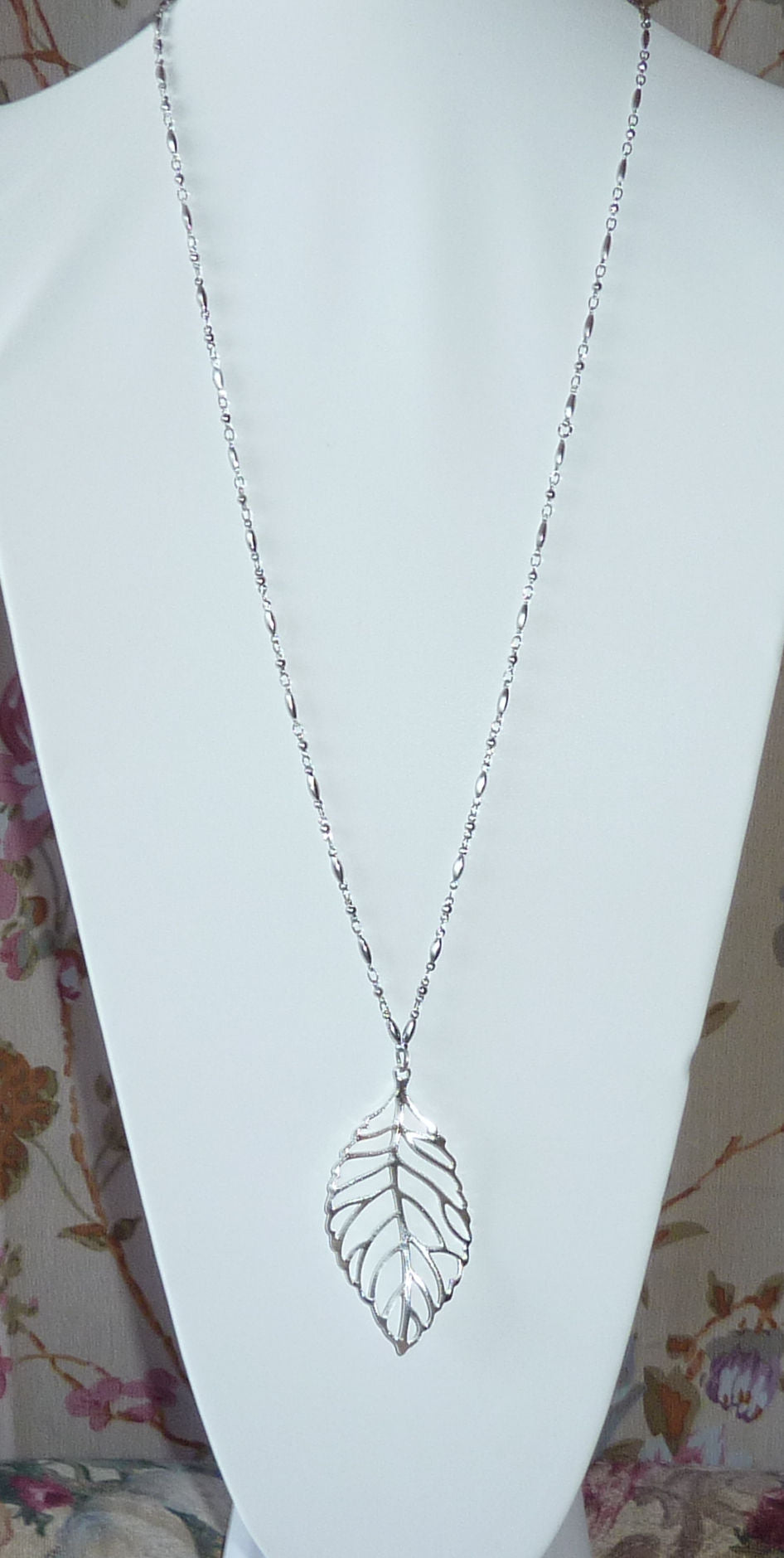 Hidden Hollow Beads Lanyard (Trendy Silver Leaf Lanyard)